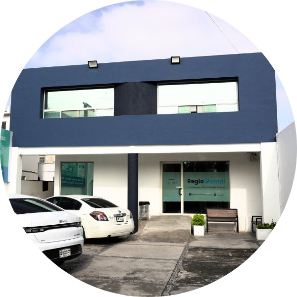 Fachada de RegioDental Fundidora